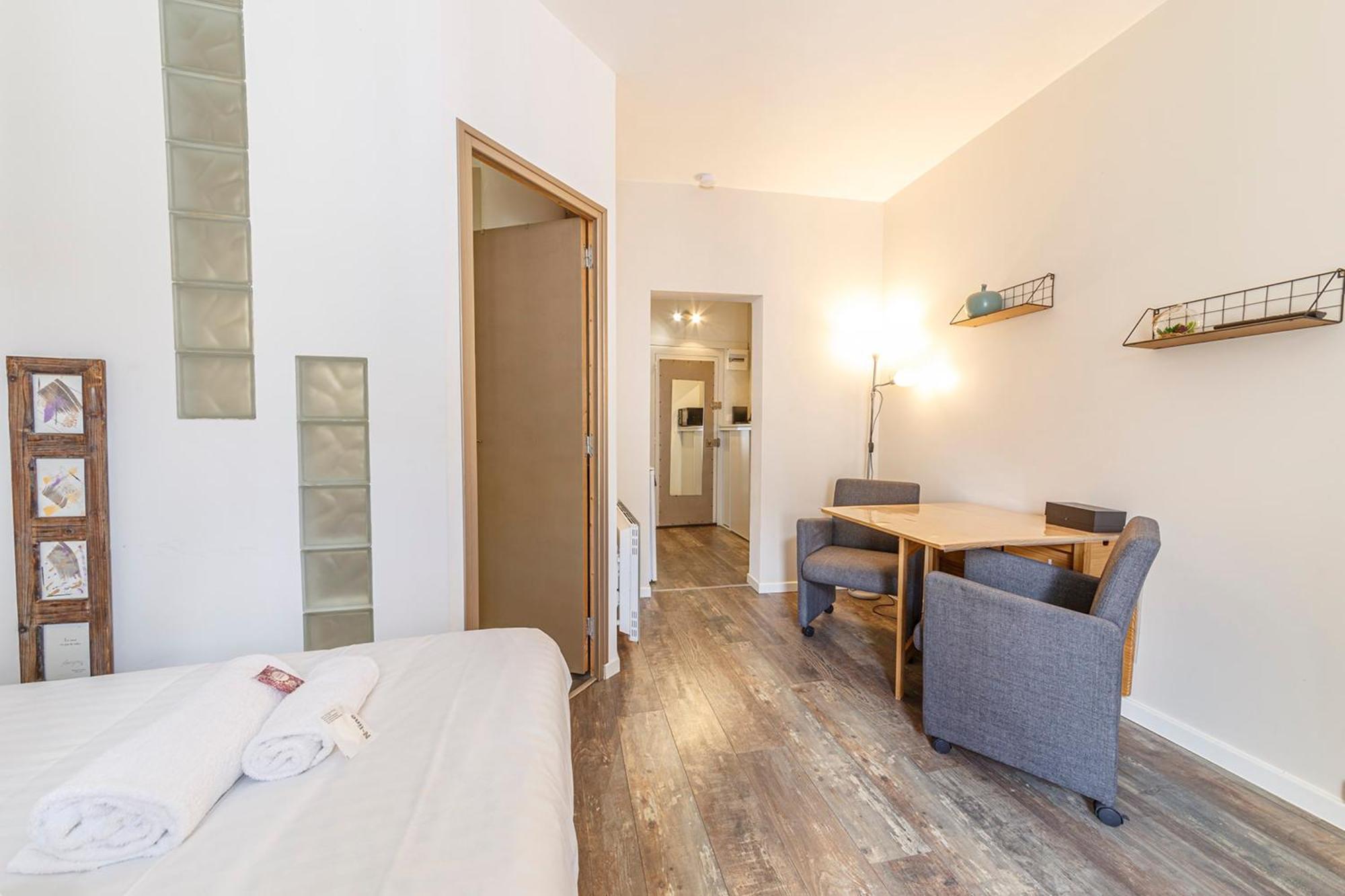 Le Garnier - Studio Au Coeur De La Doutre Apartment Angers Luaran gambar